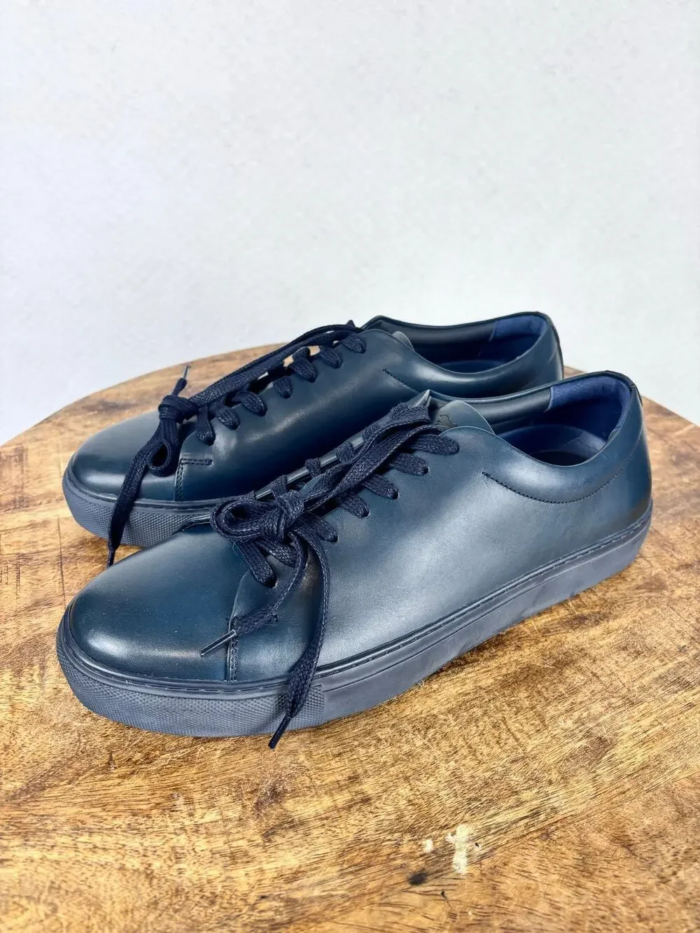 Wolf & Shepherd Leather Sneakers Men’s 9.5 Black Minimal Luxury Casual Shoes